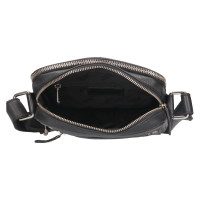 KOŽENÁ CROSSBODY XOAN ČERNÁ