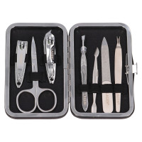 KOŽENÁ MANIKÚRA HARLEY ČERNÁ